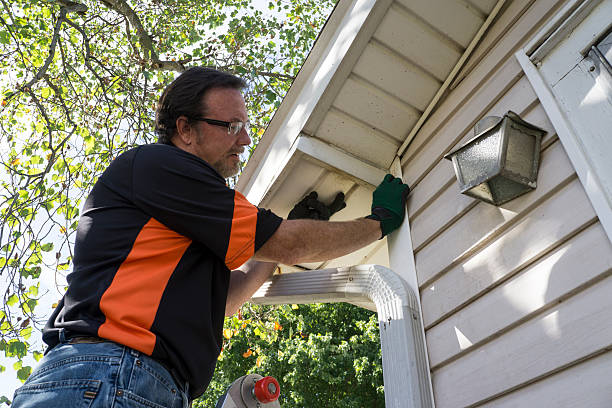 Best Construction Debris Removal  in Lavaca, AR